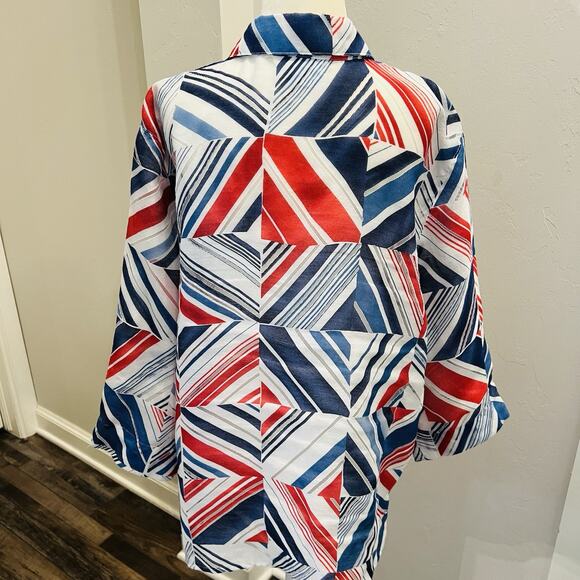 Alfred Dunner Women’s 18 Button Blouse Shirt Red White Blue Geometric (A0125) - Picture 4 of 7